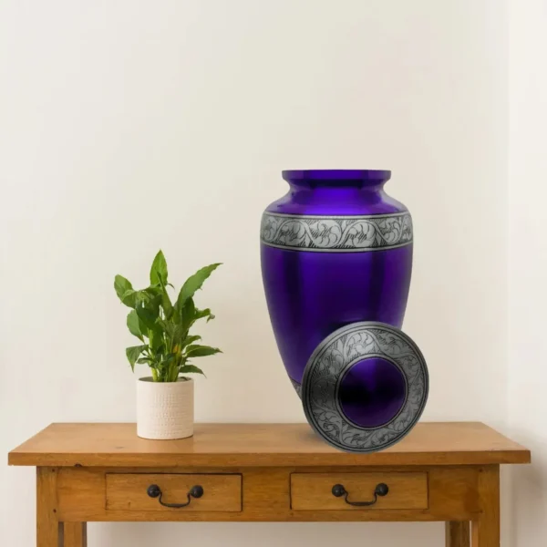 Royal Amethyst – Purple Cremation Urn